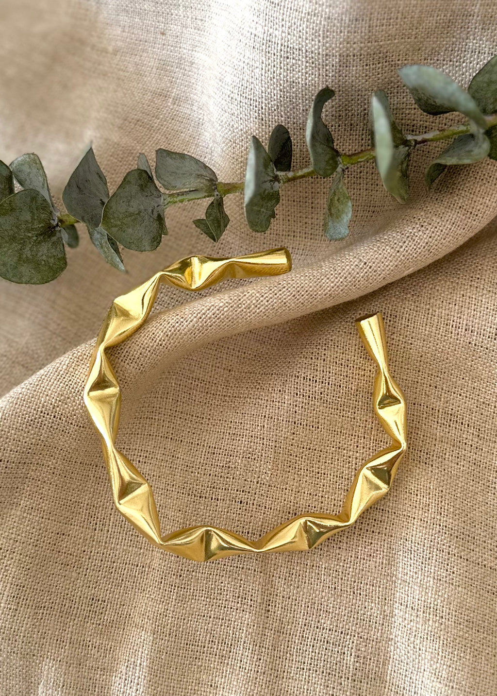 Faye Bangle Gold