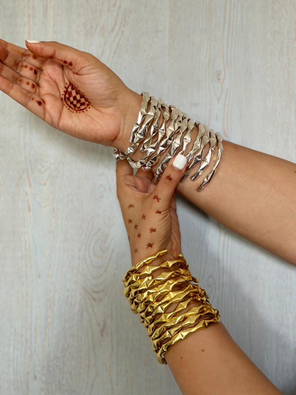 Faye Bangle Gold